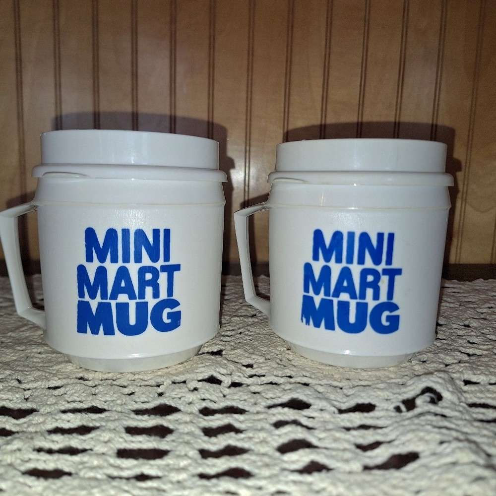Aladdin Mini Mart Mugs with Lids, 12 ounces, 1980s - Picture 2 of 11
